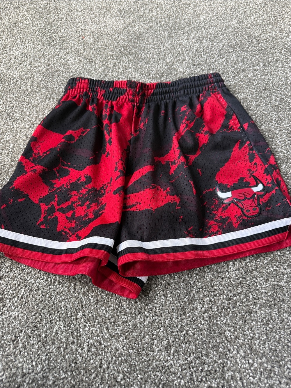Chicago Bulls Red & Black Women's Basketball Shorts Mitchell & Ness